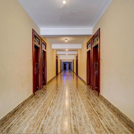 Oyo Flagship Hotel Kvc Holiday Inn Mysore Exterior foto